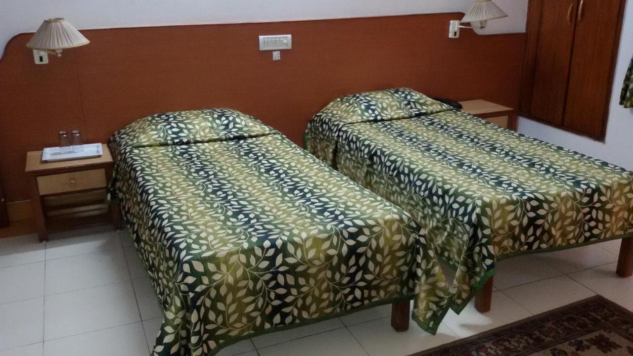 Hotel Tapti Saral Bhopal Exterior photo